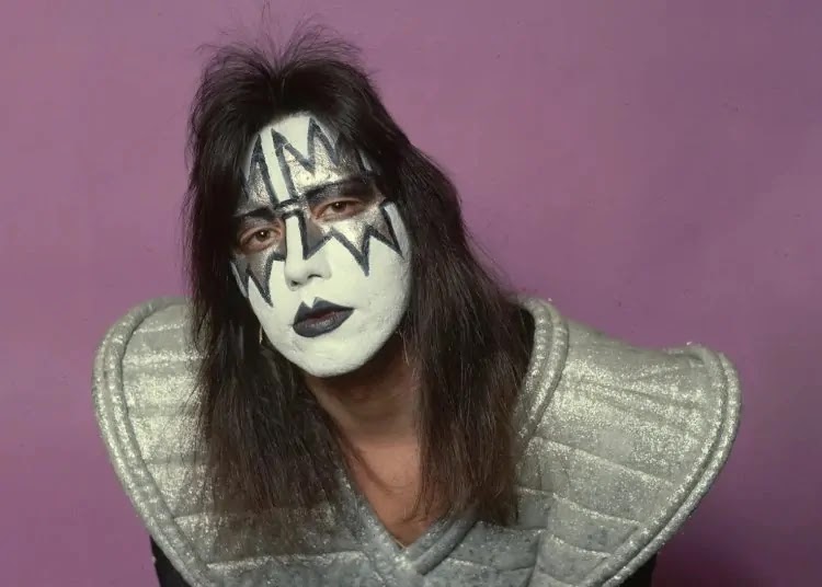 Muere Ace Frehley, cofundador y guitarrista de Kiss