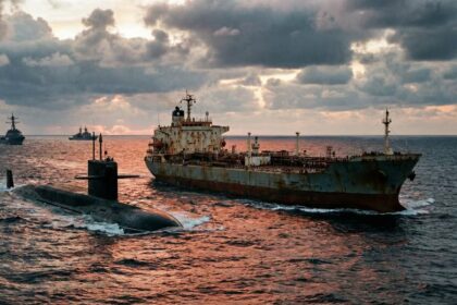 EE UU intercepta buque petrolero en tensión con Rusia