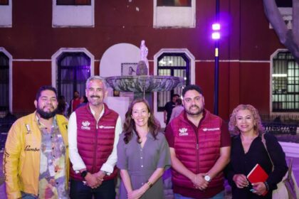 Pepe Chedraui rehabilita fuente en parque del Centro Histórico