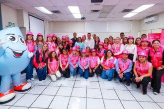 Agua y Drenaje de Monterrey capacita a mujeres en áreas operativas