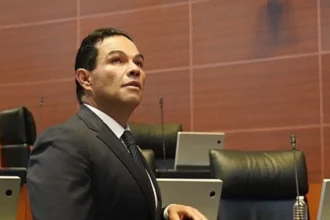 Enrique Vargas se integra a Comisión Bicamaral de Seguridad Nacional