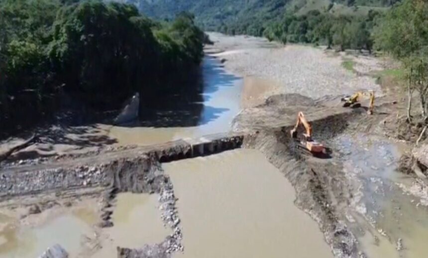 Reconstrucción de 18 puentes inicia en la Huasteca Veracruzana