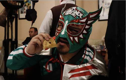Lanzan colección Leyendas de la Lucha Libre sobre rivalidades históricas