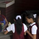 México baja al octavo lugar mundial en obesidad infantil