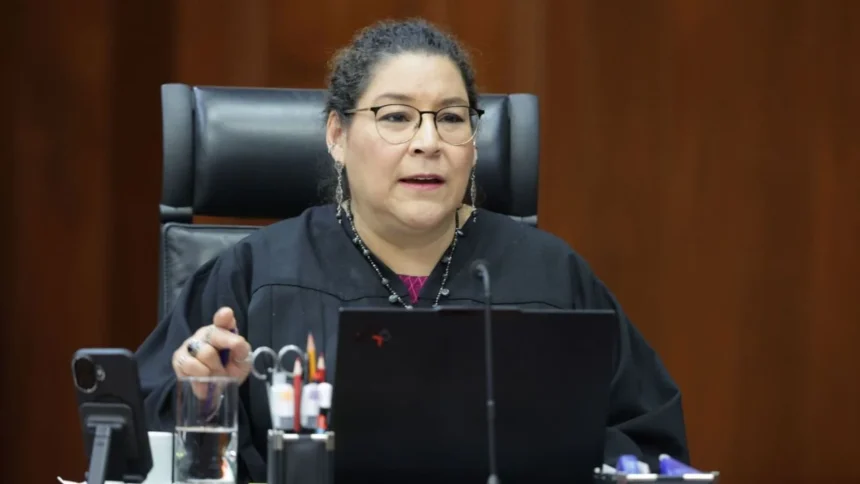 Lenia Batres asume presidencia provisional de la Suprema Corte
