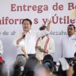 Gobierno inicia entrega de tarjetas de Beca Rita Cetina a escuelas