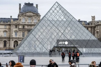 Francia anuncia arquitectos para renovar y modernizar el Louvre