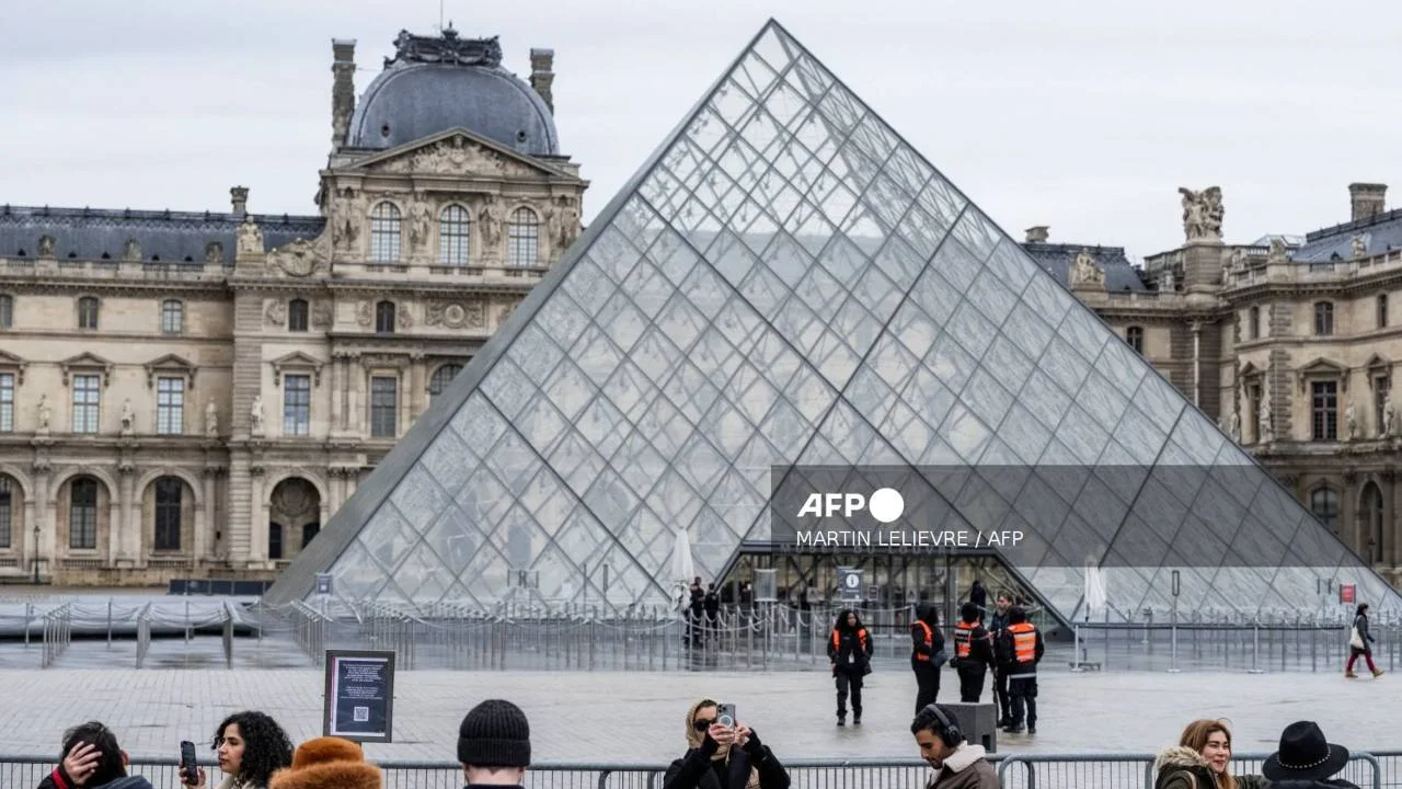Francia anuncia arquitectos para renovar y modernizar el Louvre