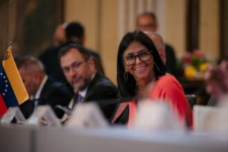Aumenta la desaprobación a Delcy Rodríguez en Venezuela