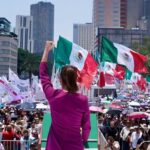 Sheinbaum rinde informe ante 130 mil en Monumento a la Revolución