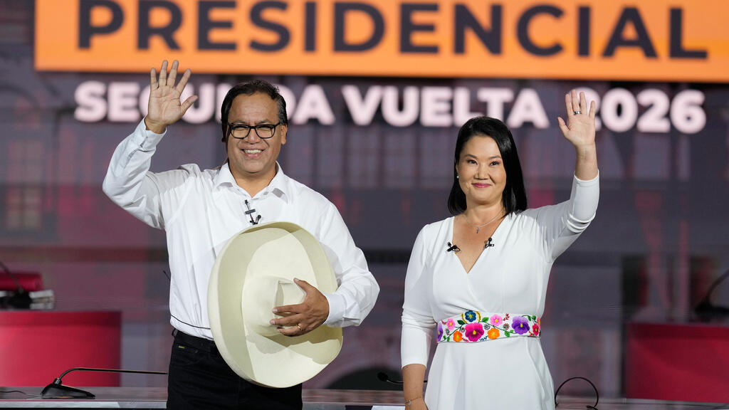 Keiko Fujimori lidera por mínima diferencia en elección peruana