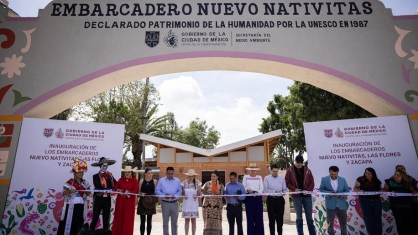 Clara Brugada renueva tres embarcaderos en Xochimilco