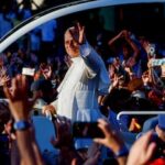 Papa Francisco llama a frenar polarización y ultraderecha en España
