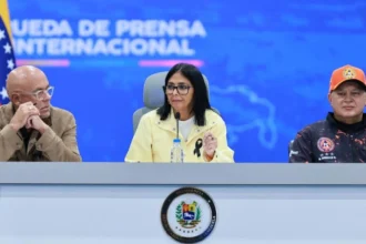 Delcy Rodríguez agradece a México apoyo tras sismos en Venezuela