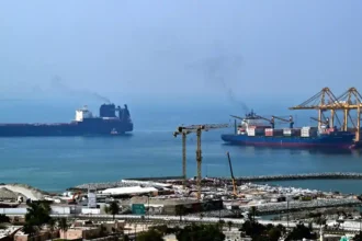 Estados Unidos intensifica bombardeos contra objetivos iraníes