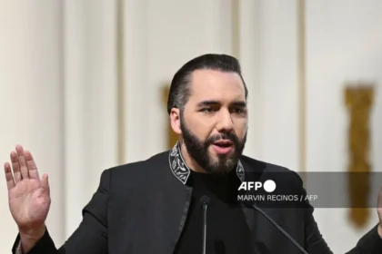 Bukele buscará un tercer mandato tras reforma constitucional
