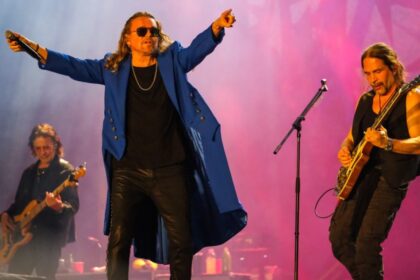 Maná reúne a 170 mil personas en histórico concierto en Guadalajara