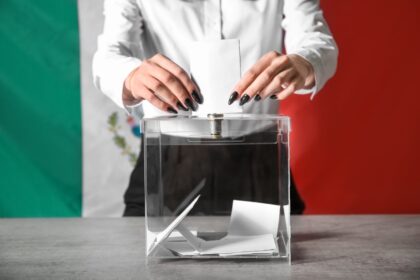Sheinbaum garantiza apertura a independientes tras reforma en Michoacán