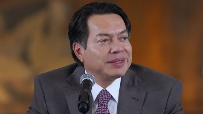 SEP suspende escuelas militarizadas y ordena devolución de pagos