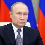 Millonarios rusos abandonan Rusia ante presión de Putin