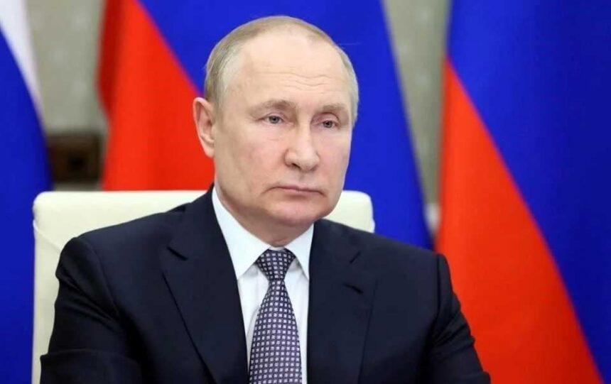 Millonarios rusos abandonan Rusia ante presión de Putin