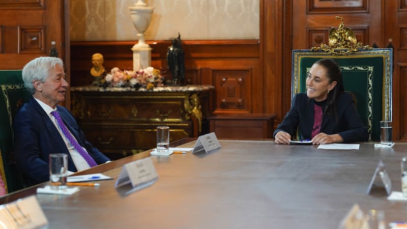 Sheinbaum se reúne con CEO de JPMorgan para impulsar inversión