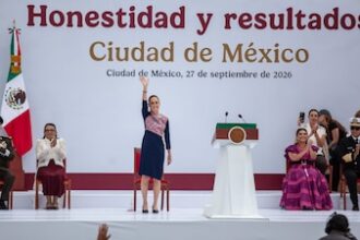 Sheinbaum defiende soberanía y rechaza injerencias en el Zócalo