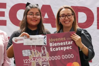 Ecatepec ofrece transporte gratuito a 5 mil universitarios