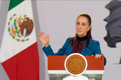 Sheinbaum pide auditoría total a contratos del INE y el IEE Puebla