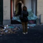 Francia impone toque de queda y pide a Amazon frenar venta ilegal