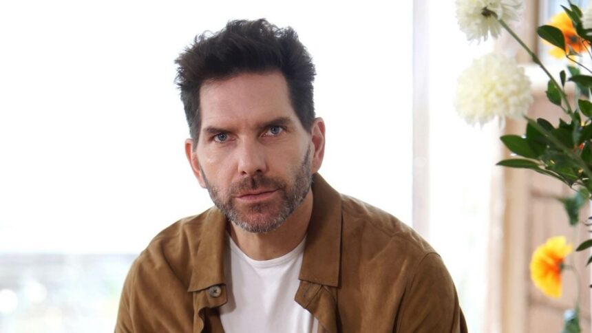 Arap Bethke estrena documental sobre Día de Muertos en México