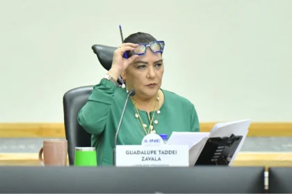 Sheinbaum pide al INE aclarar contratos y propone auditoría de la ASF