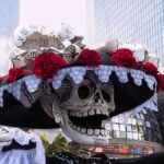 CDMX abrirá licitación para desfile y ofrenda Día de Muertos 2026